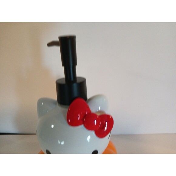 Hello Kitty Halloween Pumpkin Soap Dispenser New 9'in VERY CUTE NEW - Picture 4 of 10